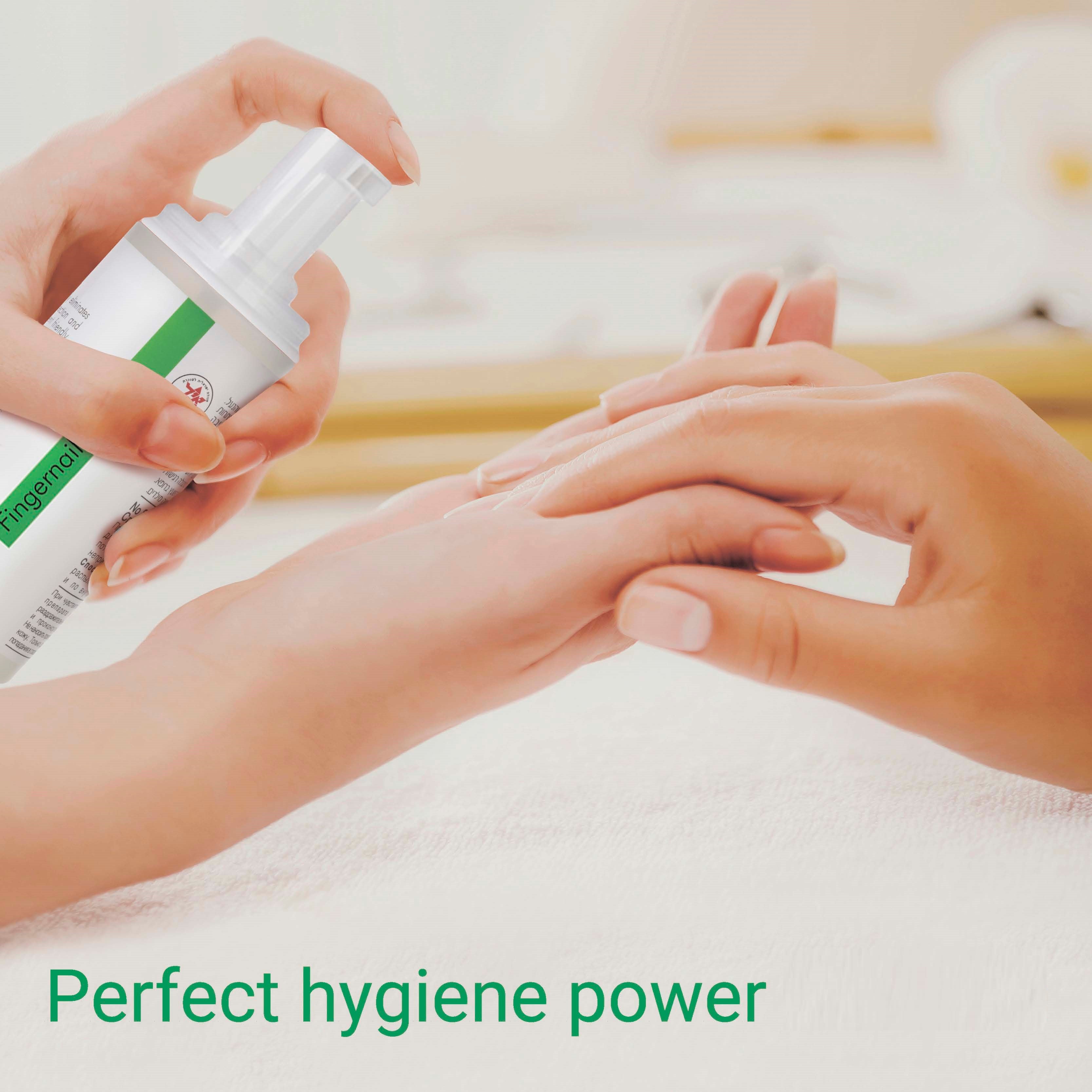 Fingernail Liquid cu Spray Kart - 150ml (7030)