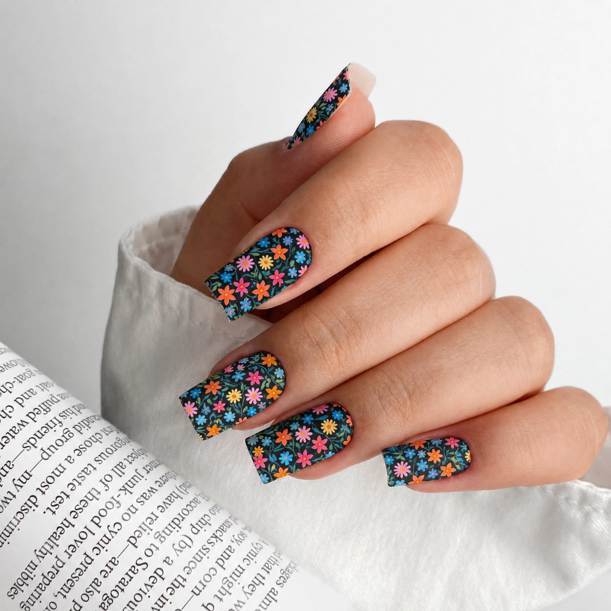 Nail Wraps Manichiura Flowers 106 Annette Nails MWR-106